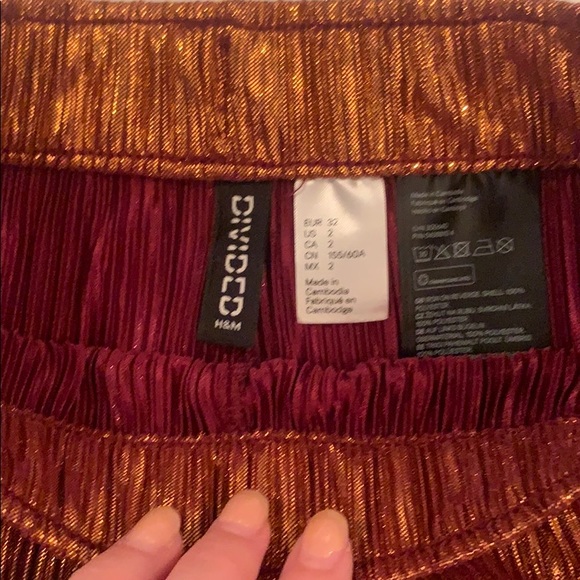 H&M shorts - Picture 3 of 3